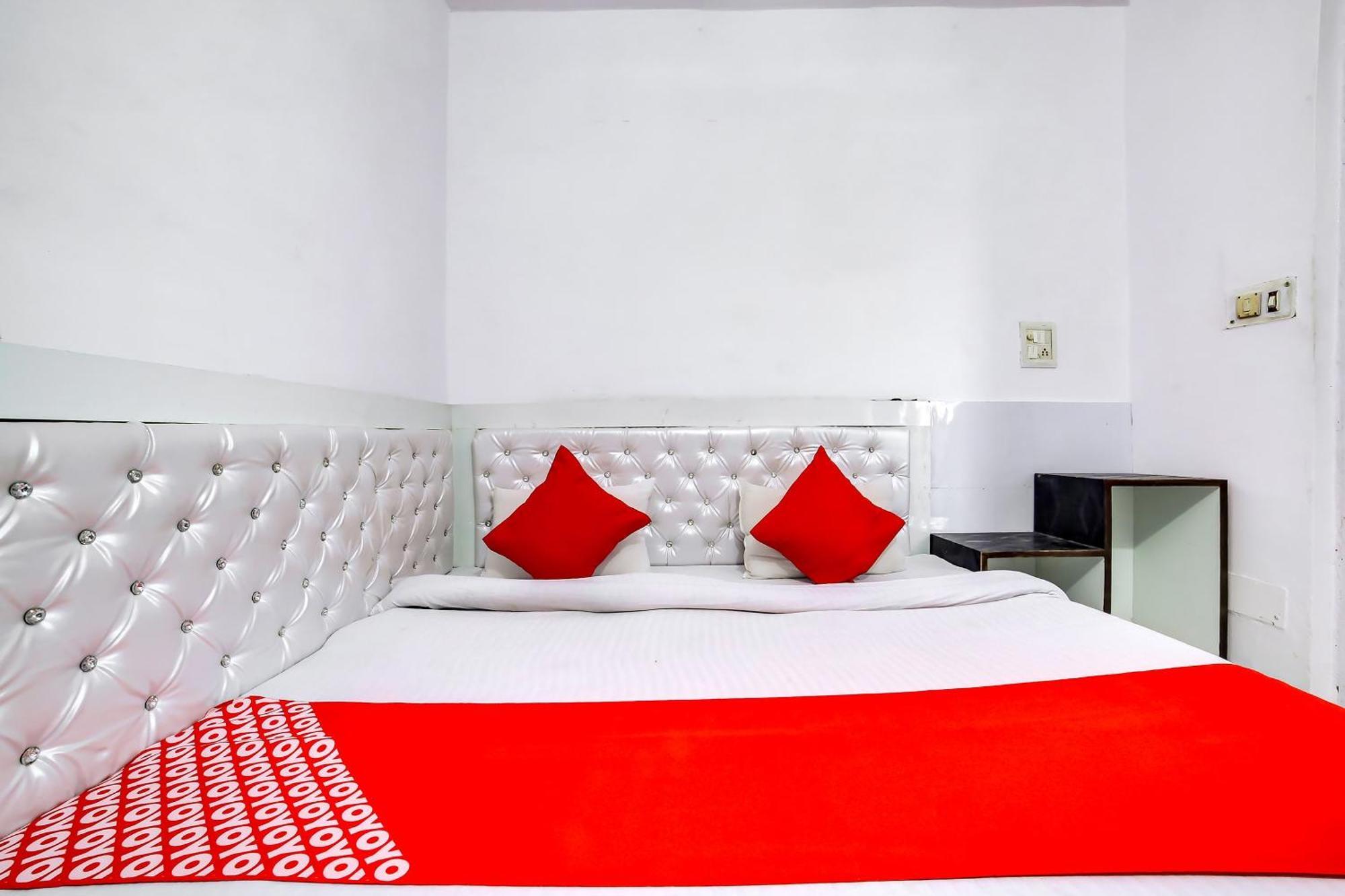 Hotel O Yes Sir New Delhi