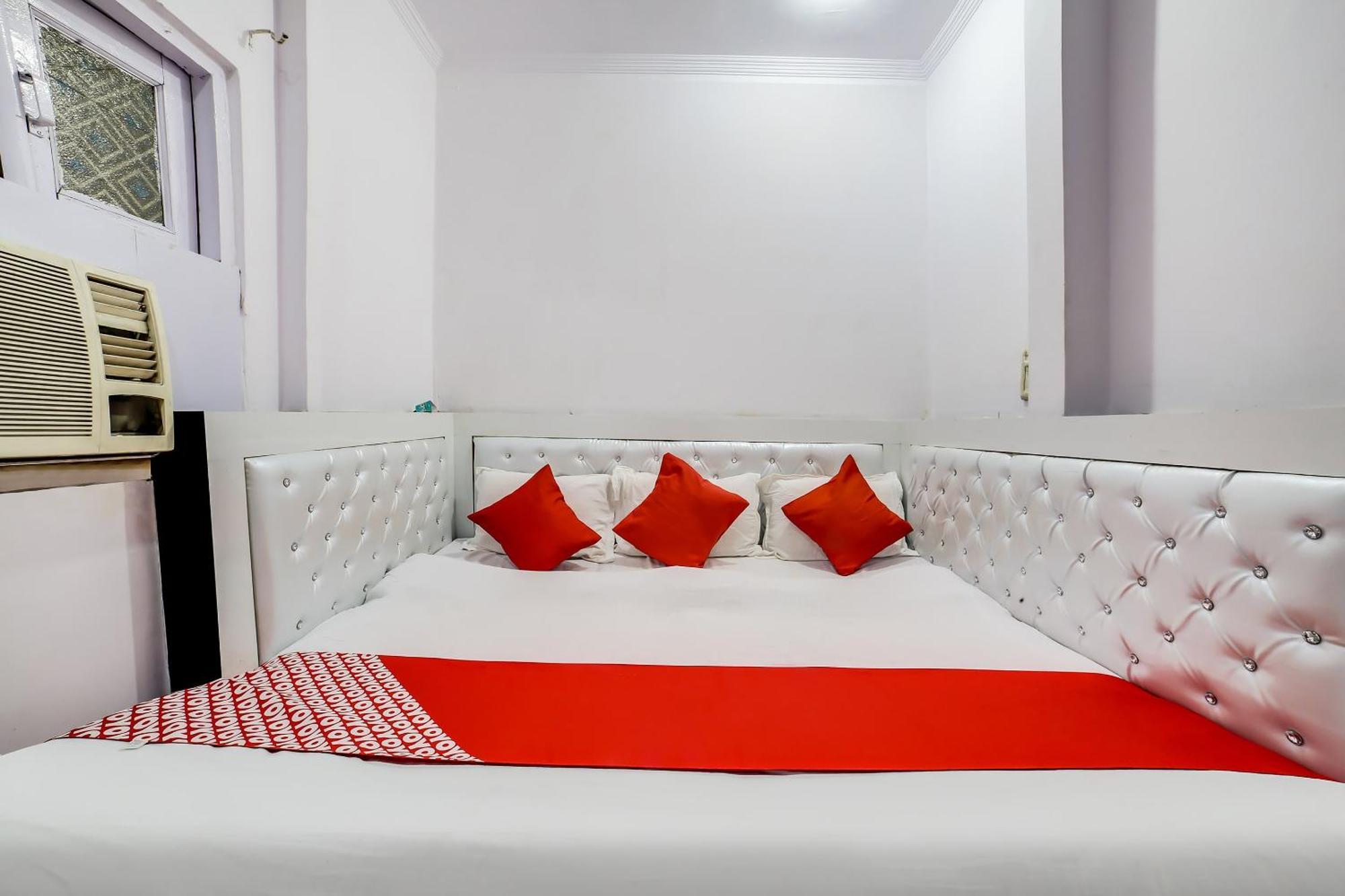 Hotel O Yes Sir