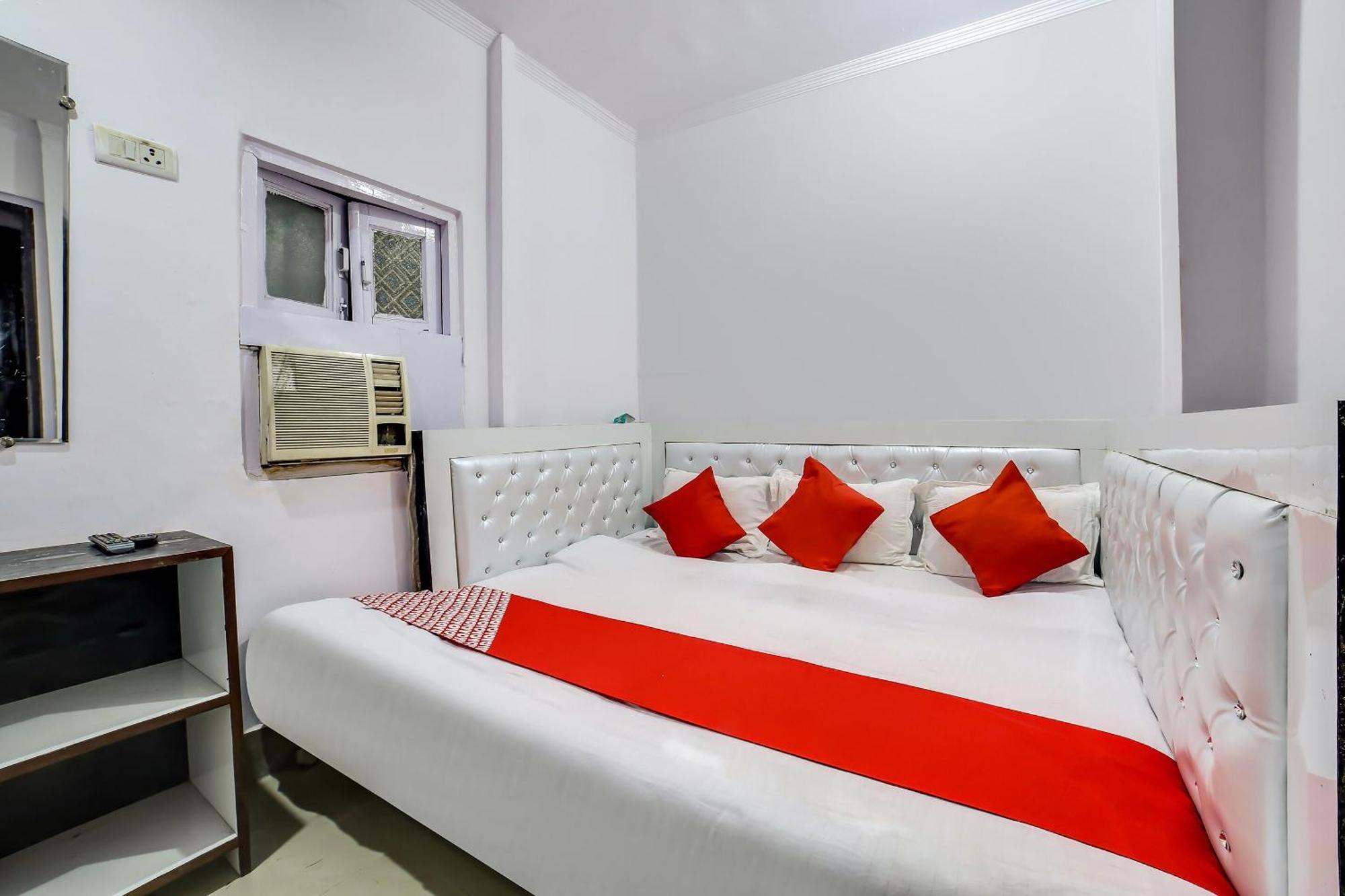 Hotel O Yes Sir