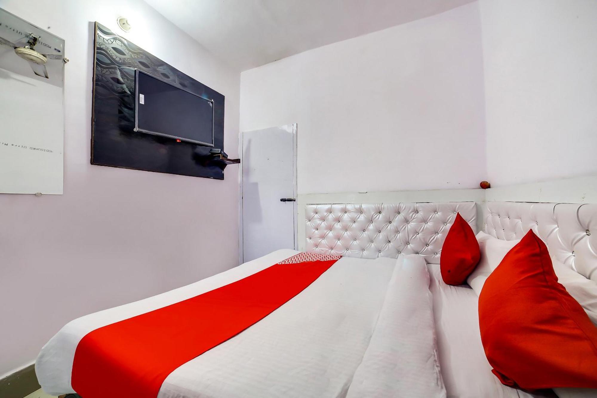 Hotel O Yes Sir New Delhi